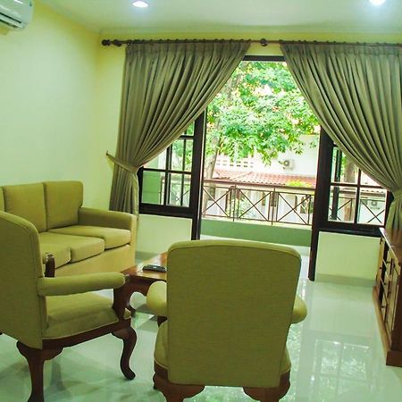 Country Woods Jakarta Aparthotel Cilandak  Εξωτερικό φωτογραφία