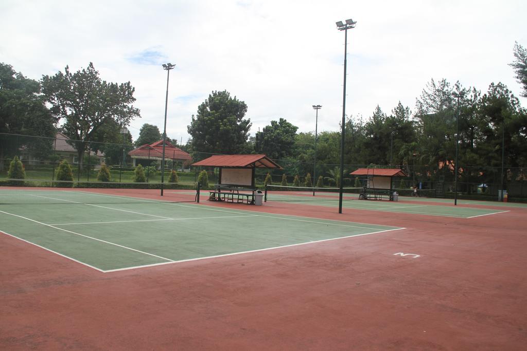 Country Woods Jakarta Aparthotel Cilandak  Εξωτερικό φωτογραφία