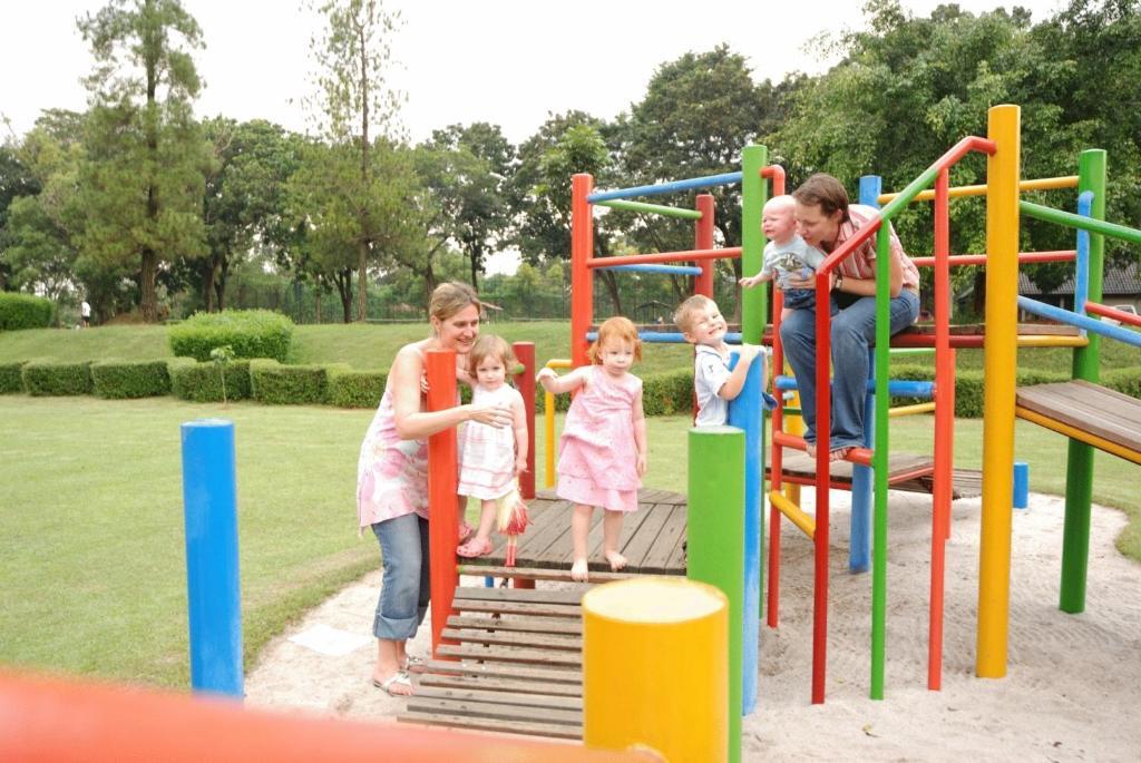 Country Woods Jakarta Aparthotel Cilandak  Εξωτερικό φωτογραφία
